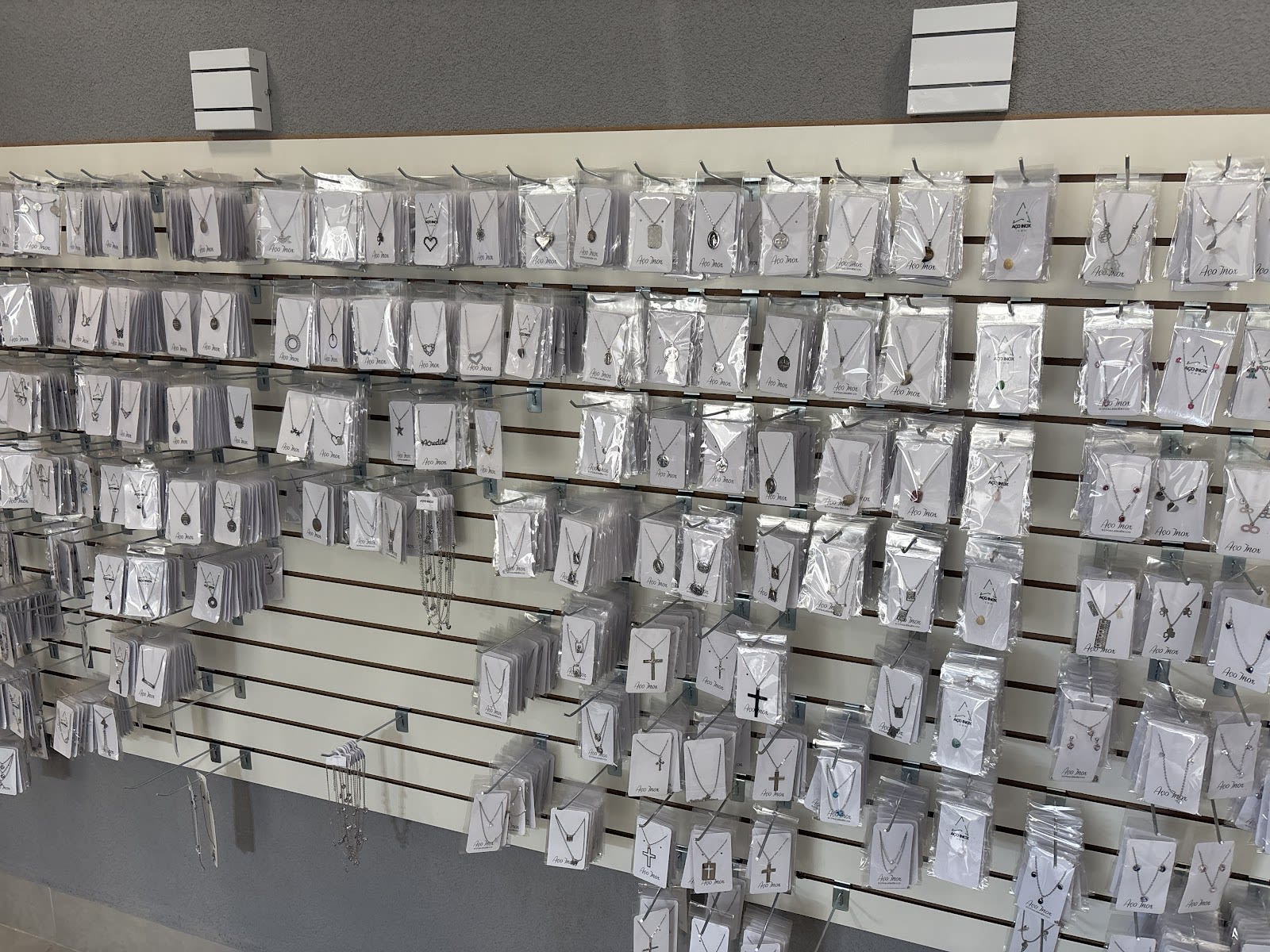 Detalhe dos produtos da Pc açoinox, em Limeira - SP