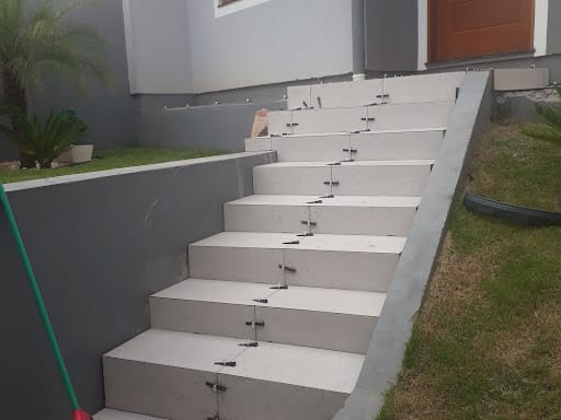 Outra vista de obra da Adriano Construções e Reformas, RS