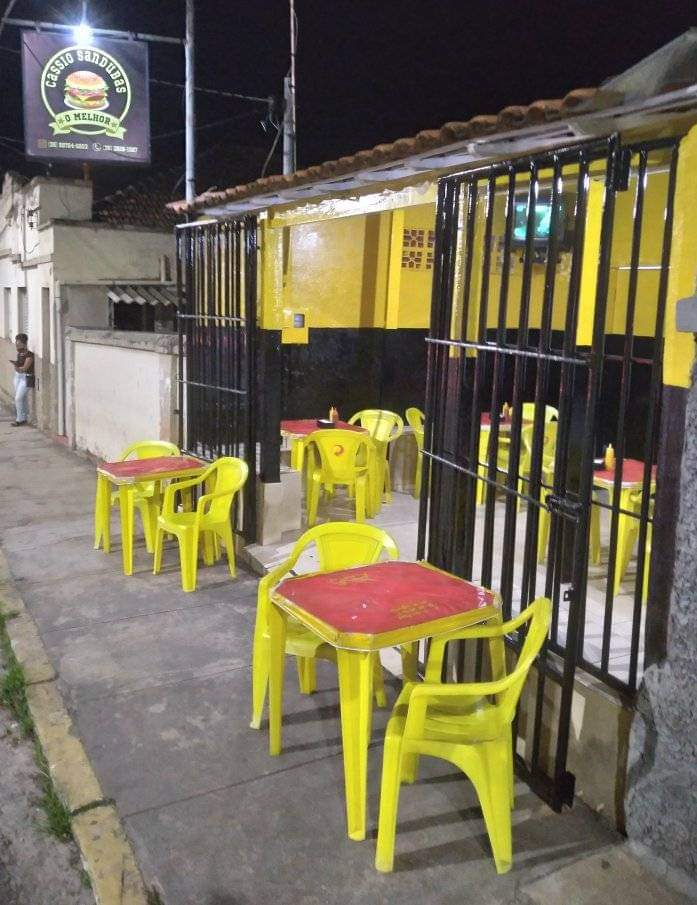 Hambúrguer estilo porção noturno, Cassio Sandubas, Lavras-MG