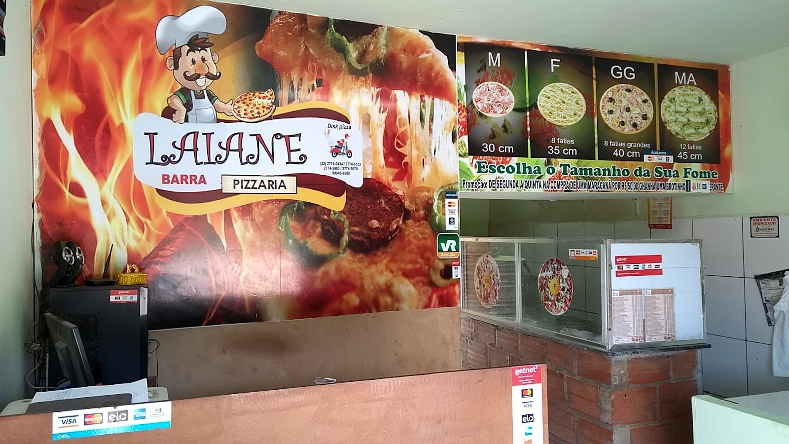 Pizza servida na Pizzaria Laiane Barra, em Barra de São João, Casimiro de Abreu (RJ)