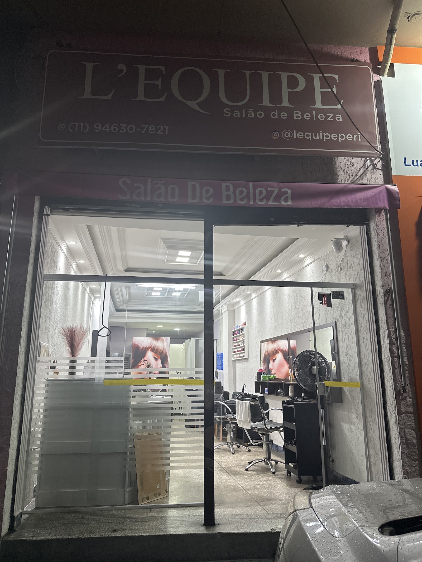 Serviço de unhas no L’equipe Salão de Beleza, em São Paulo