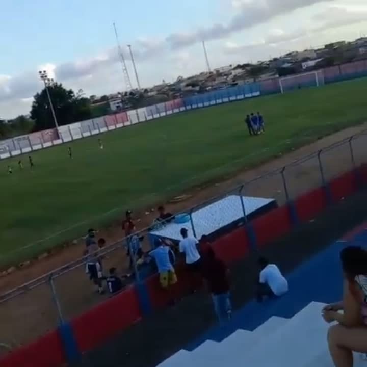 Campo de futebol do Palmeiras Football Club em Feira Nova, PE