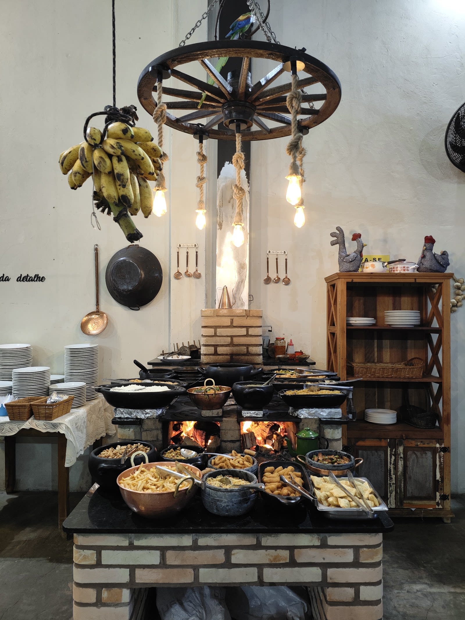 Registro do almoço servido no Restaurante A Mineira, em Campo Grande (MS)