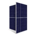 Registro do trabalho com energia solar da Agisol em Vitória da Conquista - BA