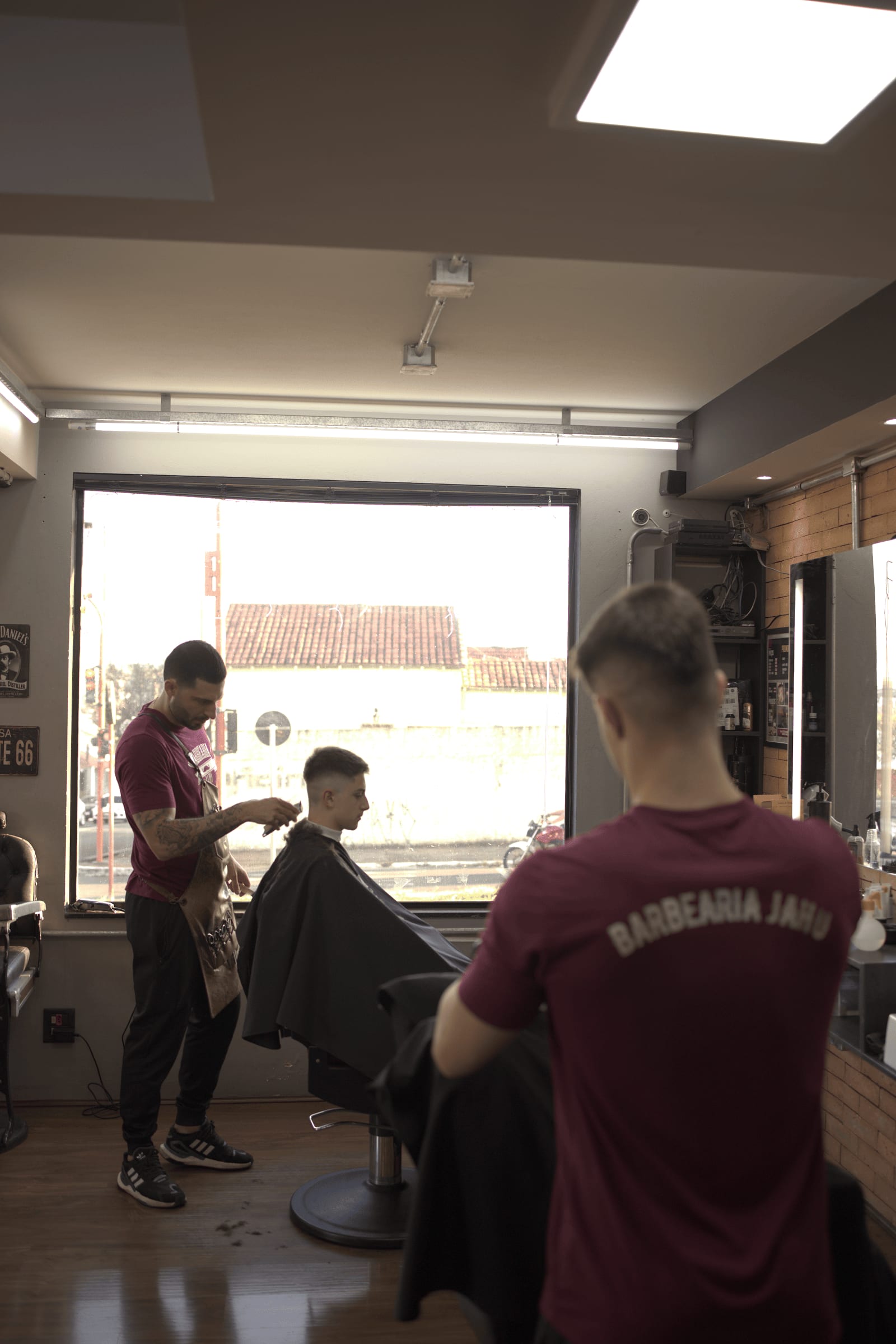 Corte moderno realizado na Barbearia Jahu em Jaú
