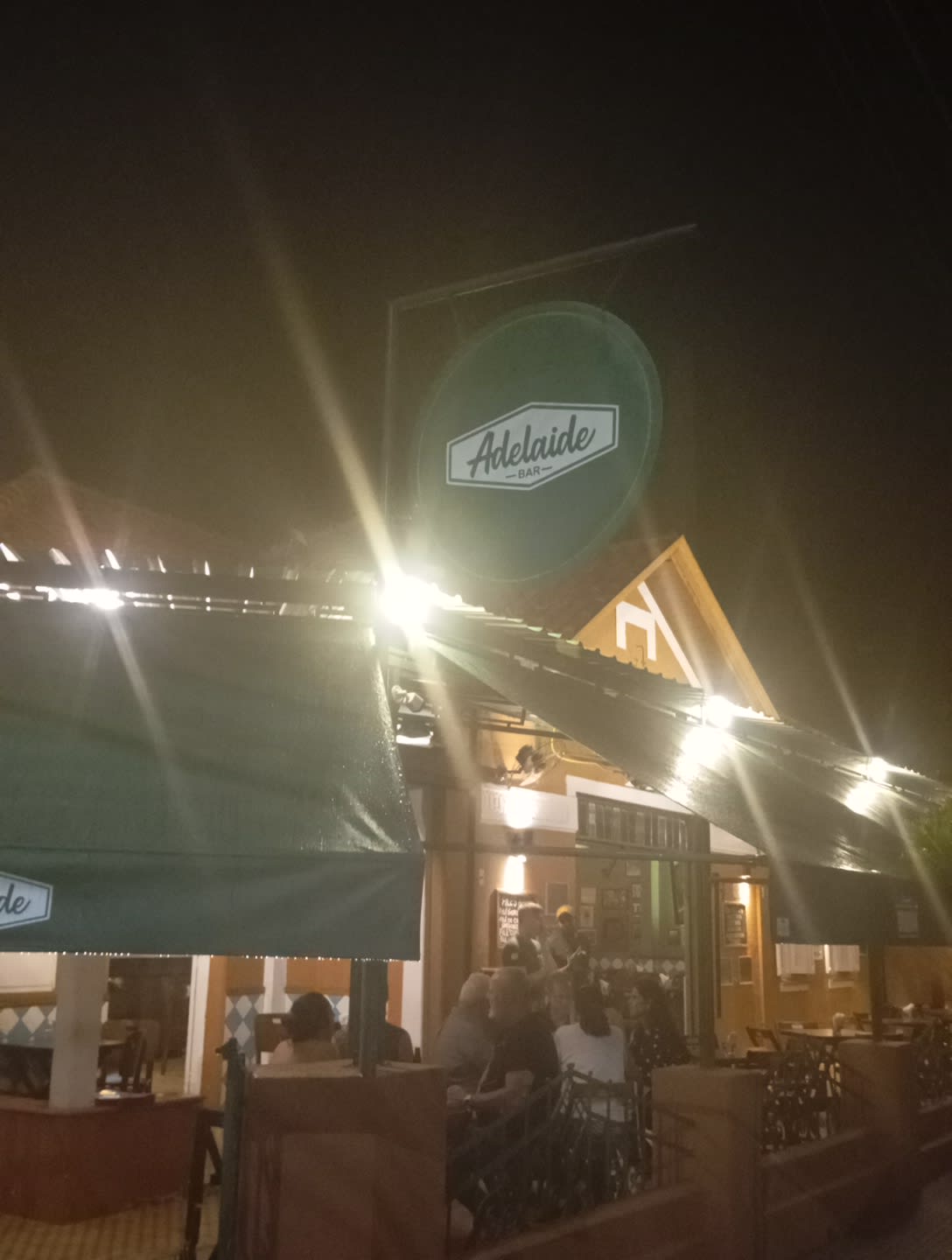 Coxinha cremosa de frango do Adelaide Bar em Jaú