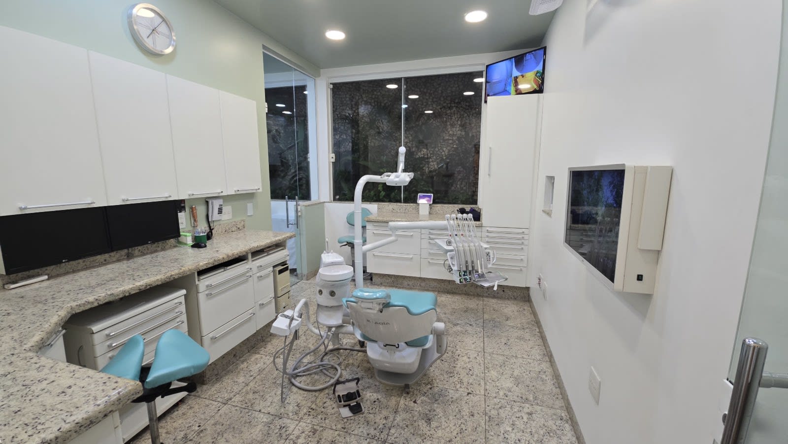 Interior da Sorrindo Odontologia Especializada em Jaú
