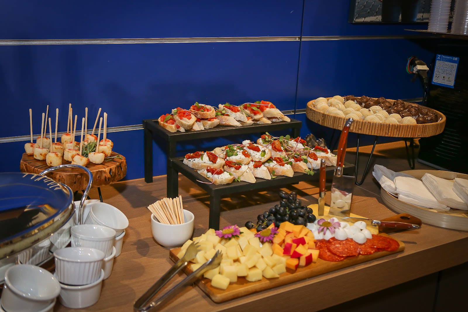 Detalhe do serviço de buffet da Eventos e Eventos, na Pituba, em Salvador — BA