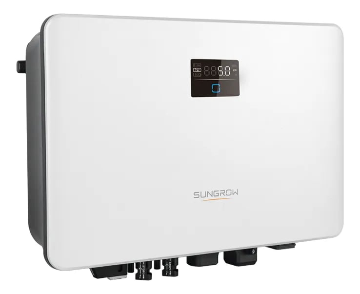 Serviço de energia solar realizado pela Agisol, em Vitória da Conquista - BA