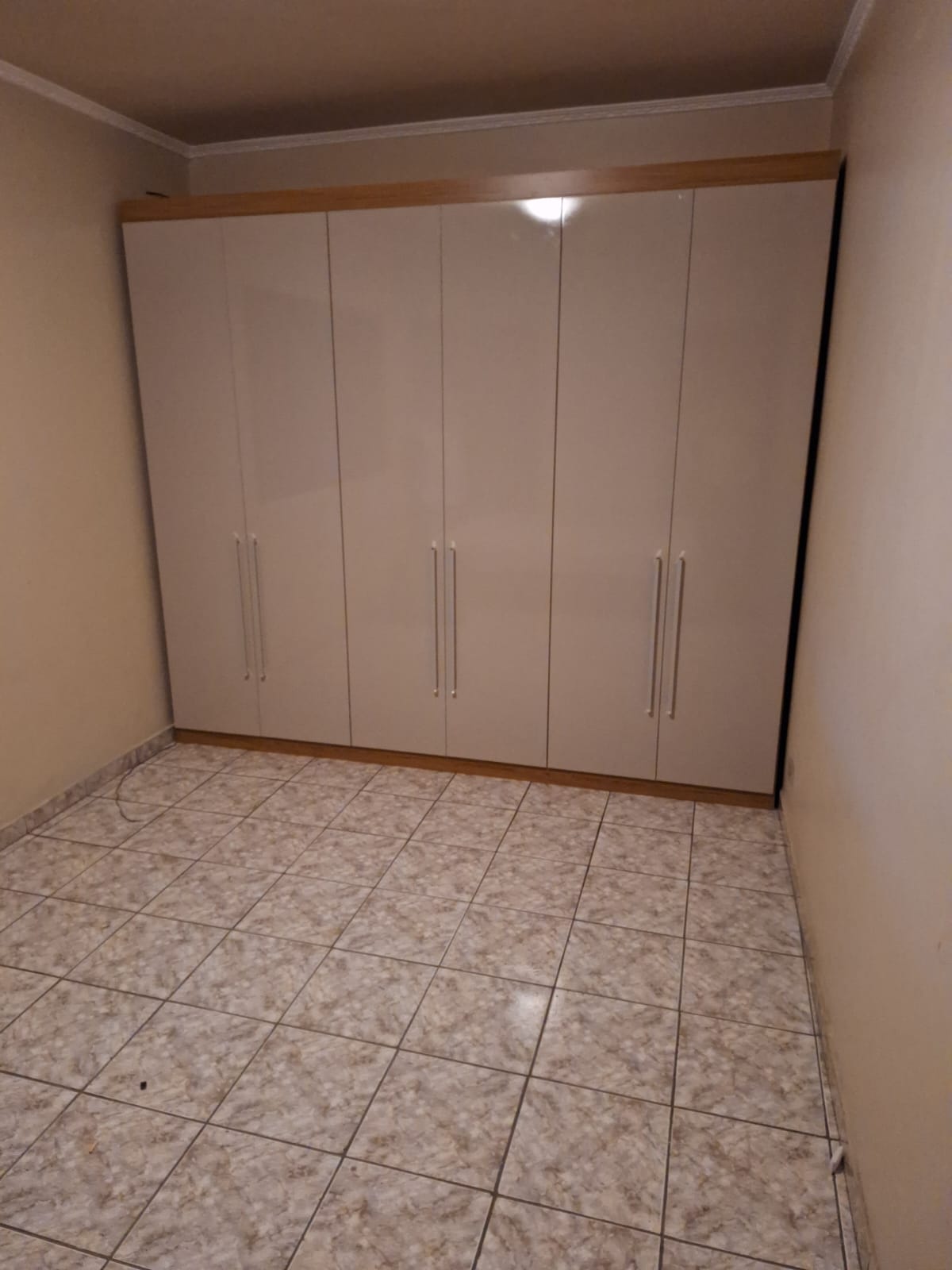 Trabalho de montagem de móveis realizado pela EAL Montagens, Diadema - SP
