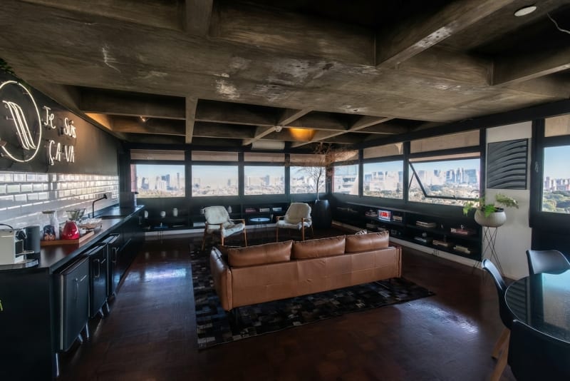 Sala com iluminação natural — Av. Nove de Julho 5.017, Itaim Bibi