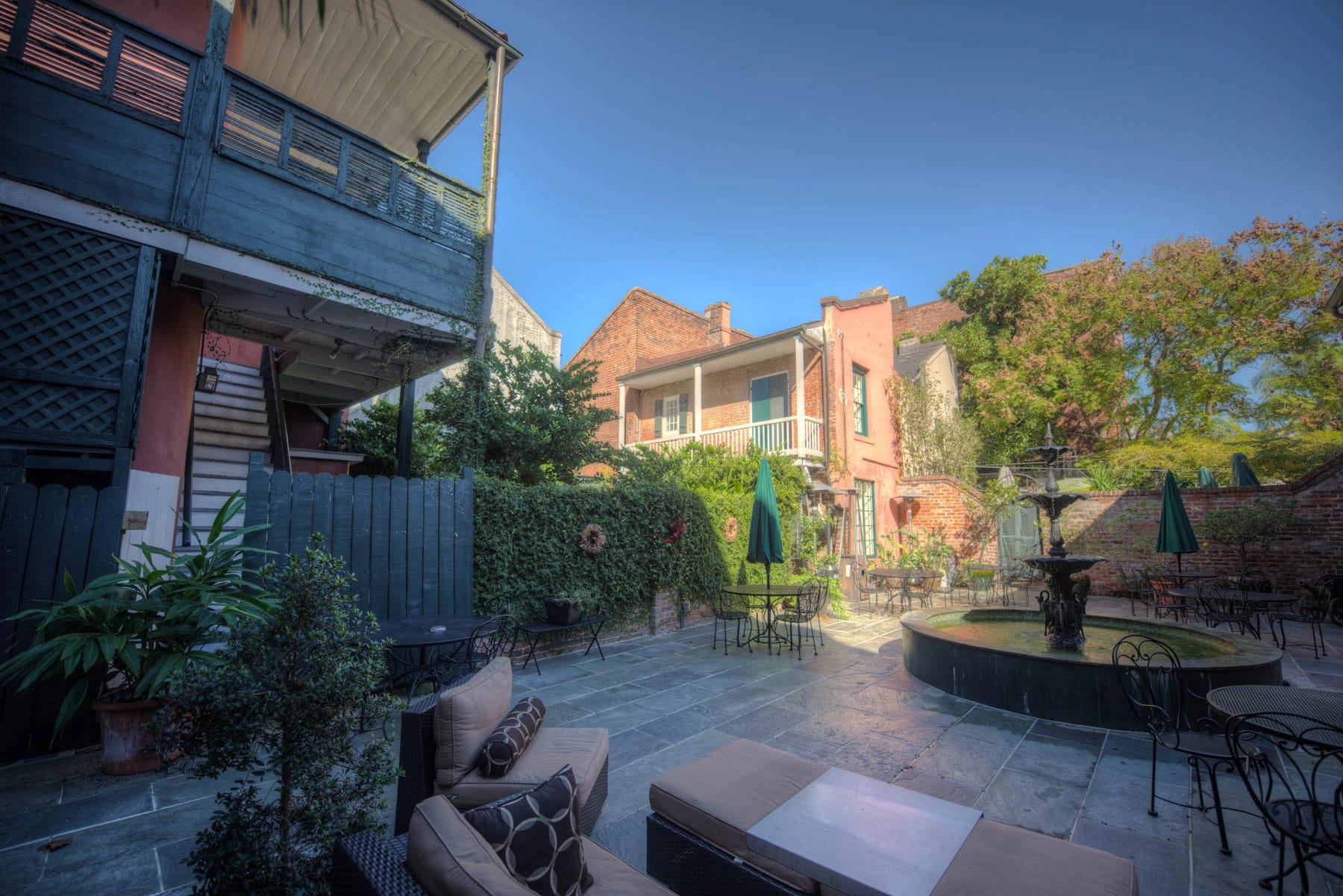 The Haunted Maison de Ville