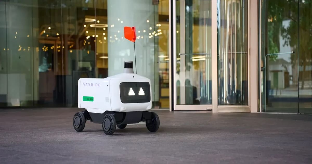 Anthropic, robot giao hàng và Character.AI: Ba tín hiệu về cách AI đang được tổ chức lại ở tầng kinh tế