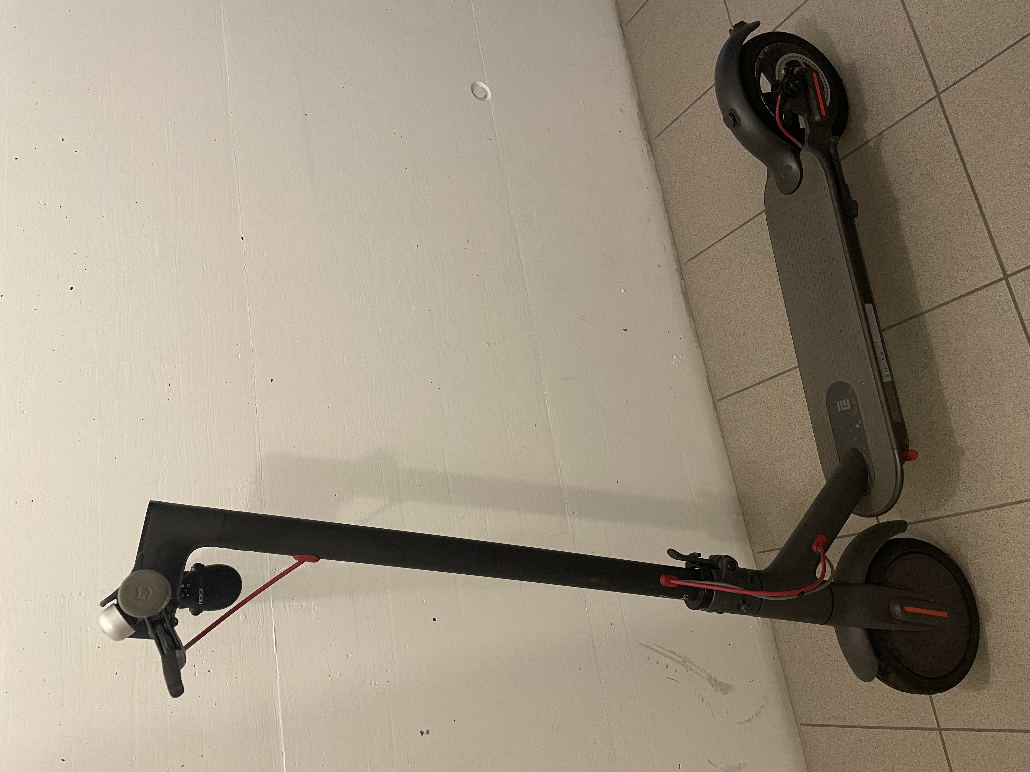 Xiaomi Mi Electric Scooter M365