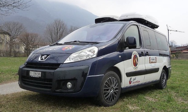 Noleggio furgone 9 posti