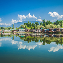 Dal Lake's Iconic Houseboats and Shikara Rides