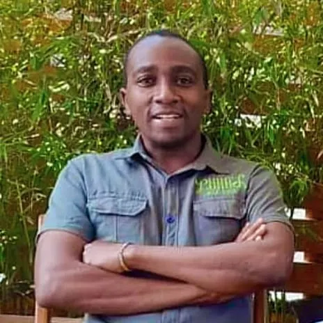 Portrait of Dr. Lu, founder of Luna's Wild Rides.