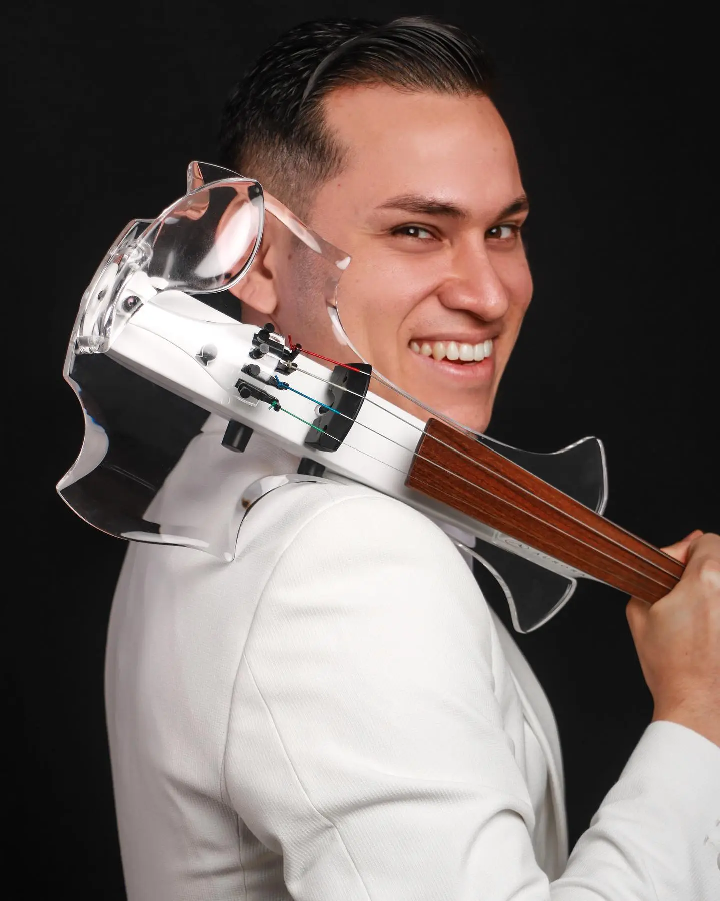 Marcelo Cáceres Violinista Profesional
