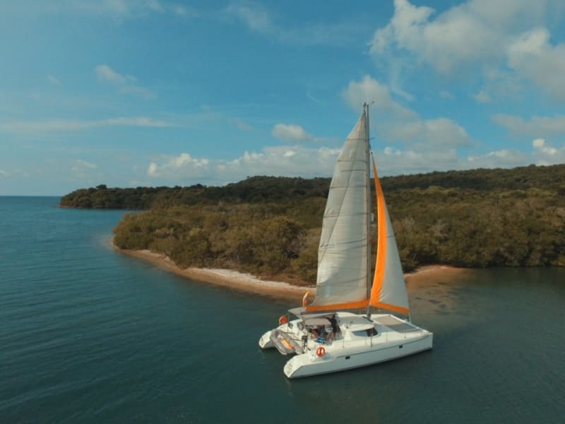 Catamarán Fountain Pajot 44 en Cartagena, hasta 25 personas, sale del Club Náutico