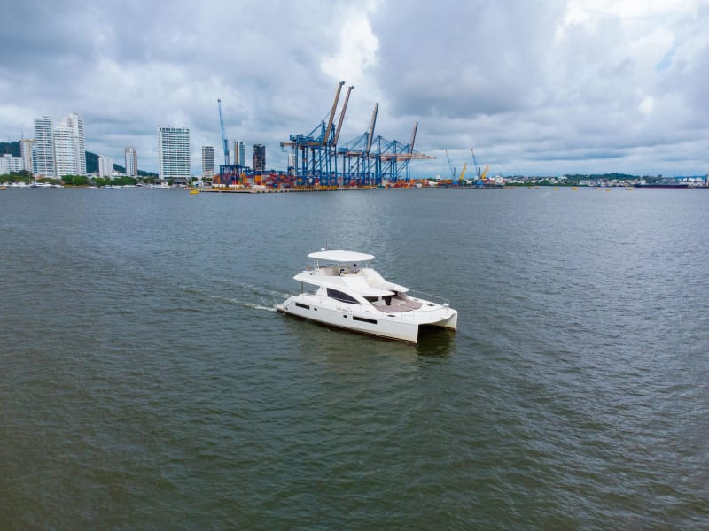 Catamarán Leopard 52 en Cartagena, hasta 35 personas, sale del Club Náutico