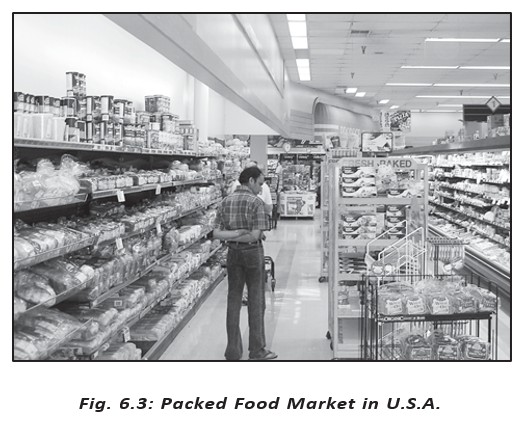 A packed-food market illustrating retail activity.
