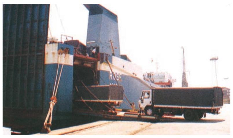 Loading trucks at Mumbai port
