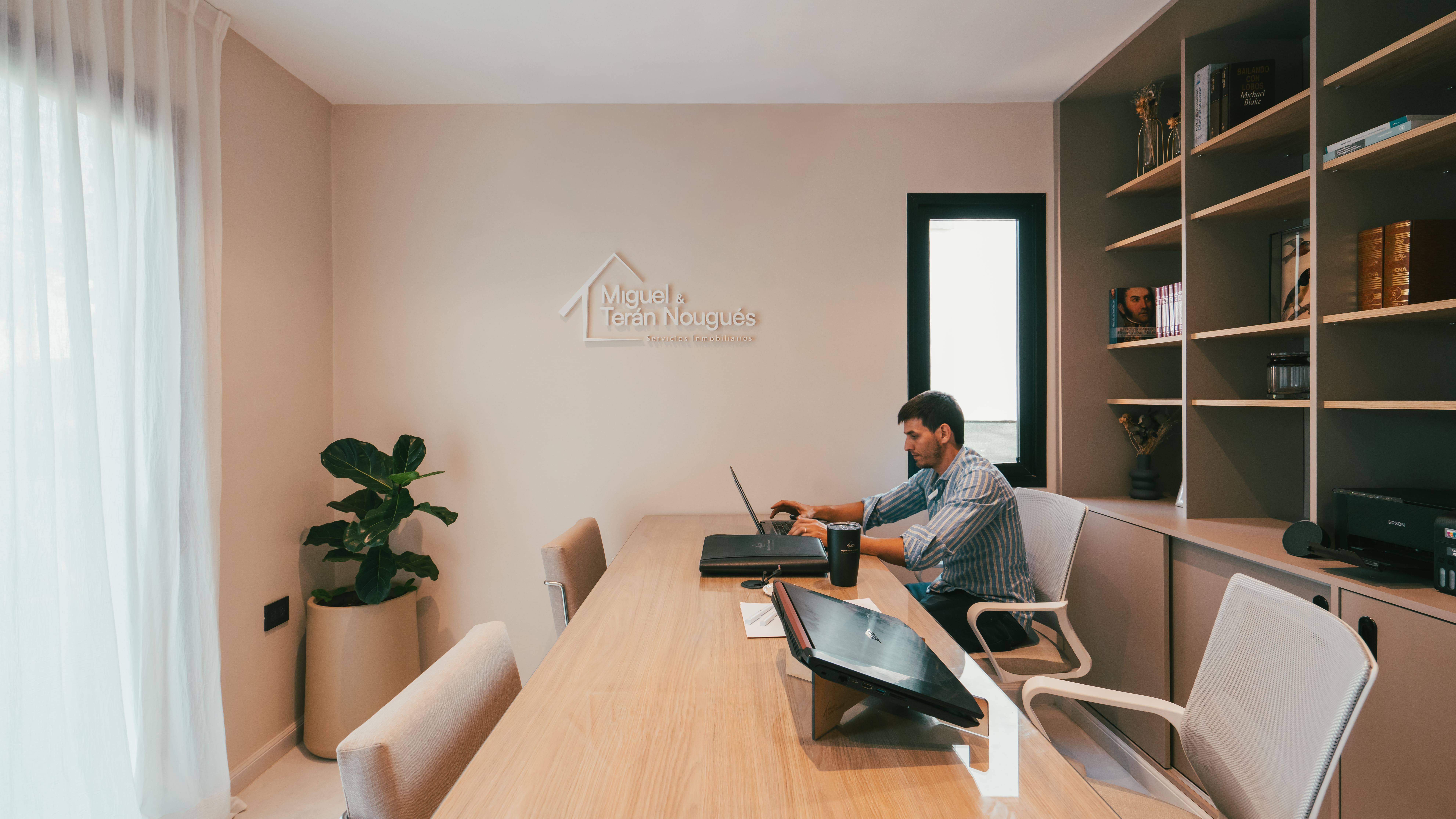 mauri oficina MTN VERATERRA.jpg