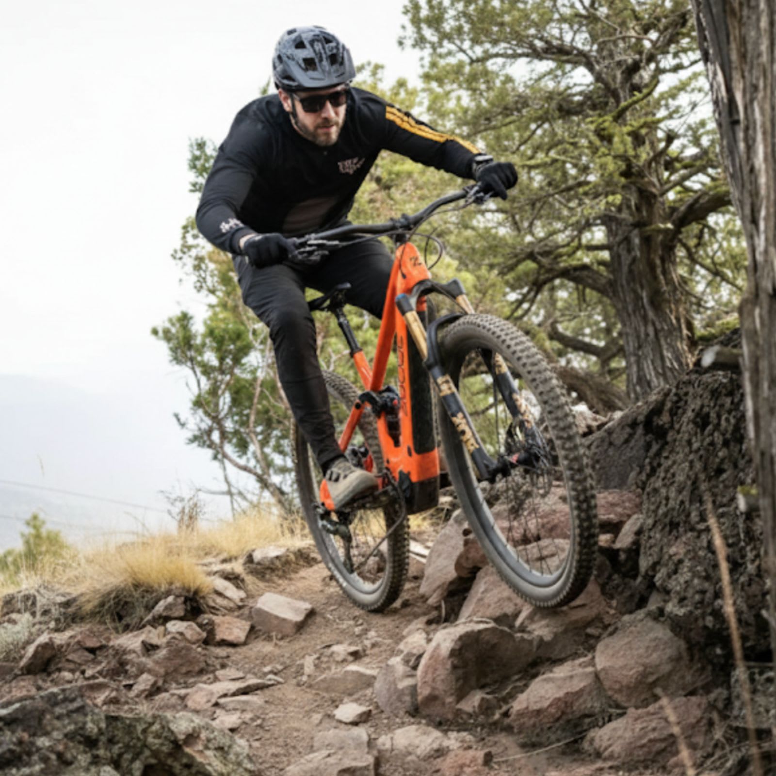 Grupos SRAM: Transmisión de Precisión en tu Radoc ONE