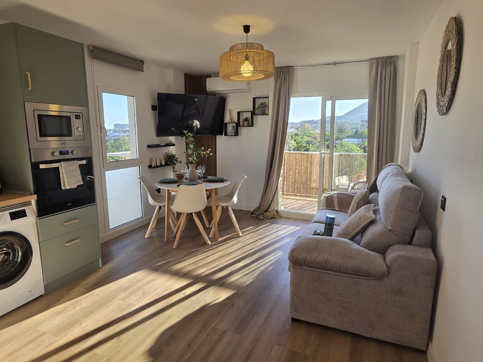 GAMONAL LIVING SOL MAÑANA.jpg