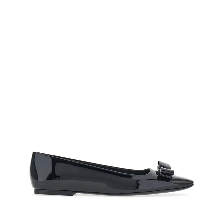 Ferragamo Womens Black Ballerinas Flats
