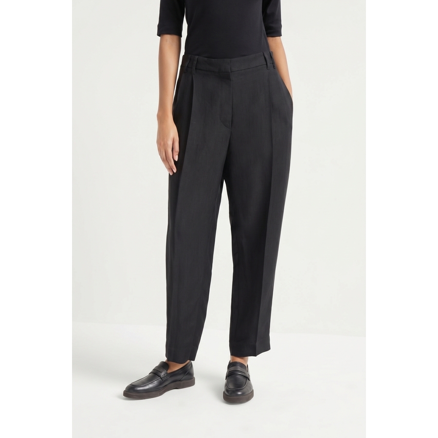 Brunello Cucinelli Woblack Relaxed Linen Trousers