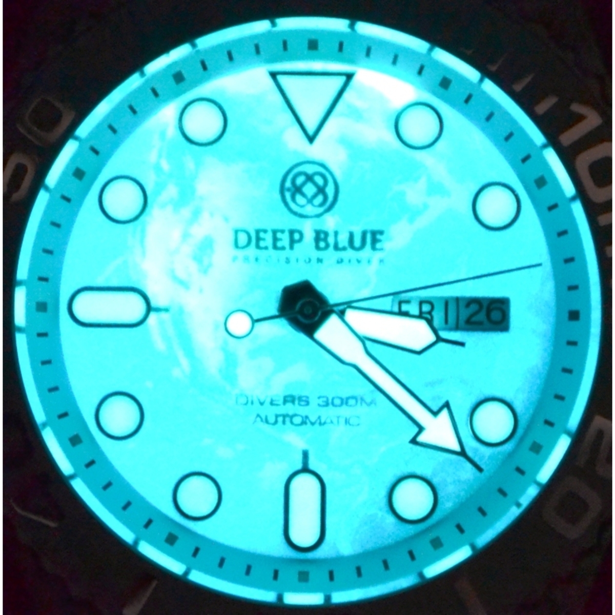 Deep blue military diver 300 swiss automatic shop