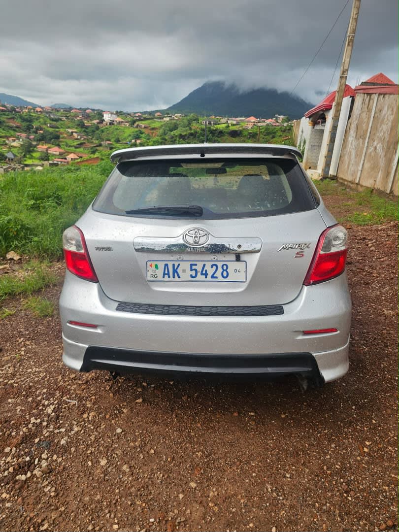 Toyota Matrix à Conakry