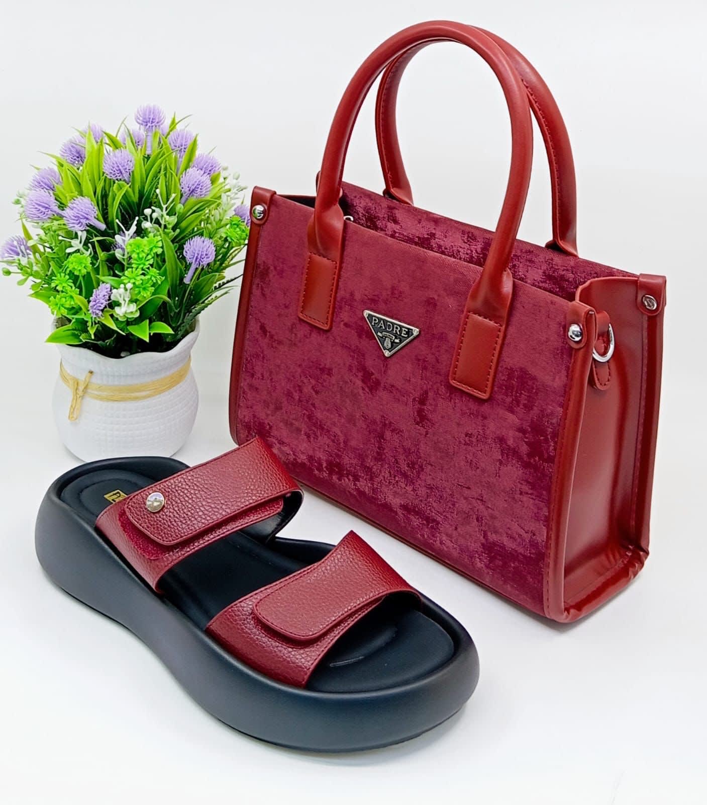 Ensemble sac à main et chaussures à Conakry