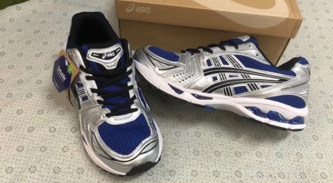 Asics à Conakry