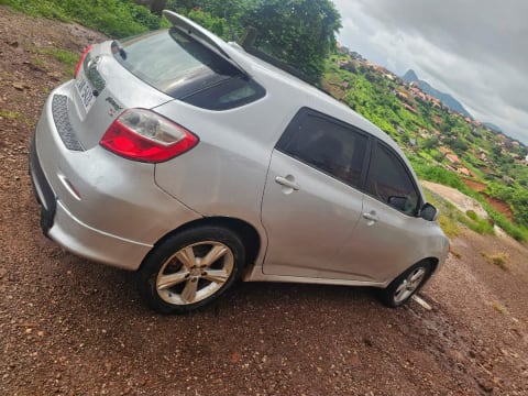 Toyota Matrix à Conakry