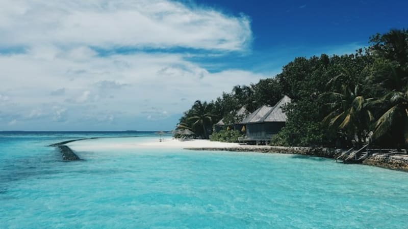 Maldives Travel Guide 2026: What to Expect, Real Experiences, Costs & Best Resorts