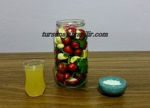 Fındık turp turşusu