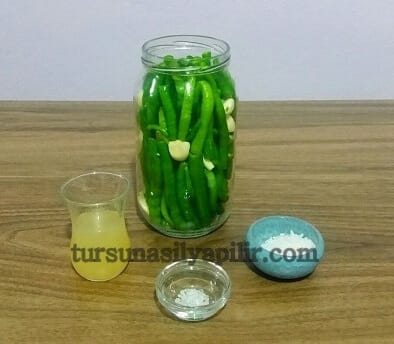 Sivri biber turşusu
