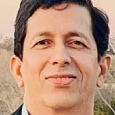Syed Naqvi