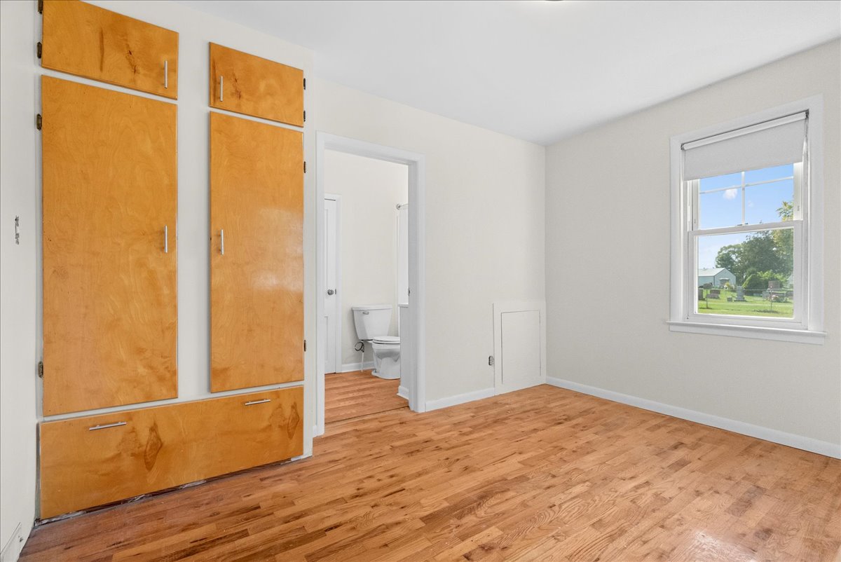 Primary bedroom at 10101 Carpenter Rd Flushing MI