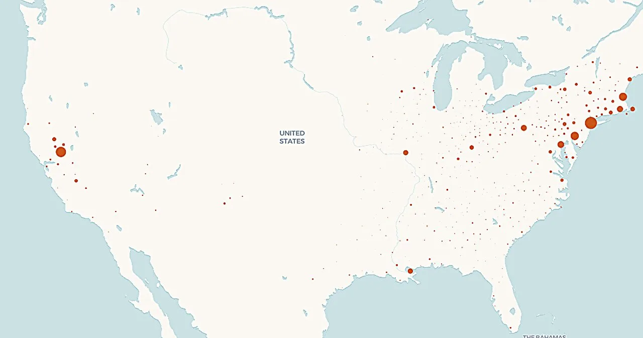 Modern skyline of a prosperous U.S. city under clear skies, emphasizing economic growth and urban development.