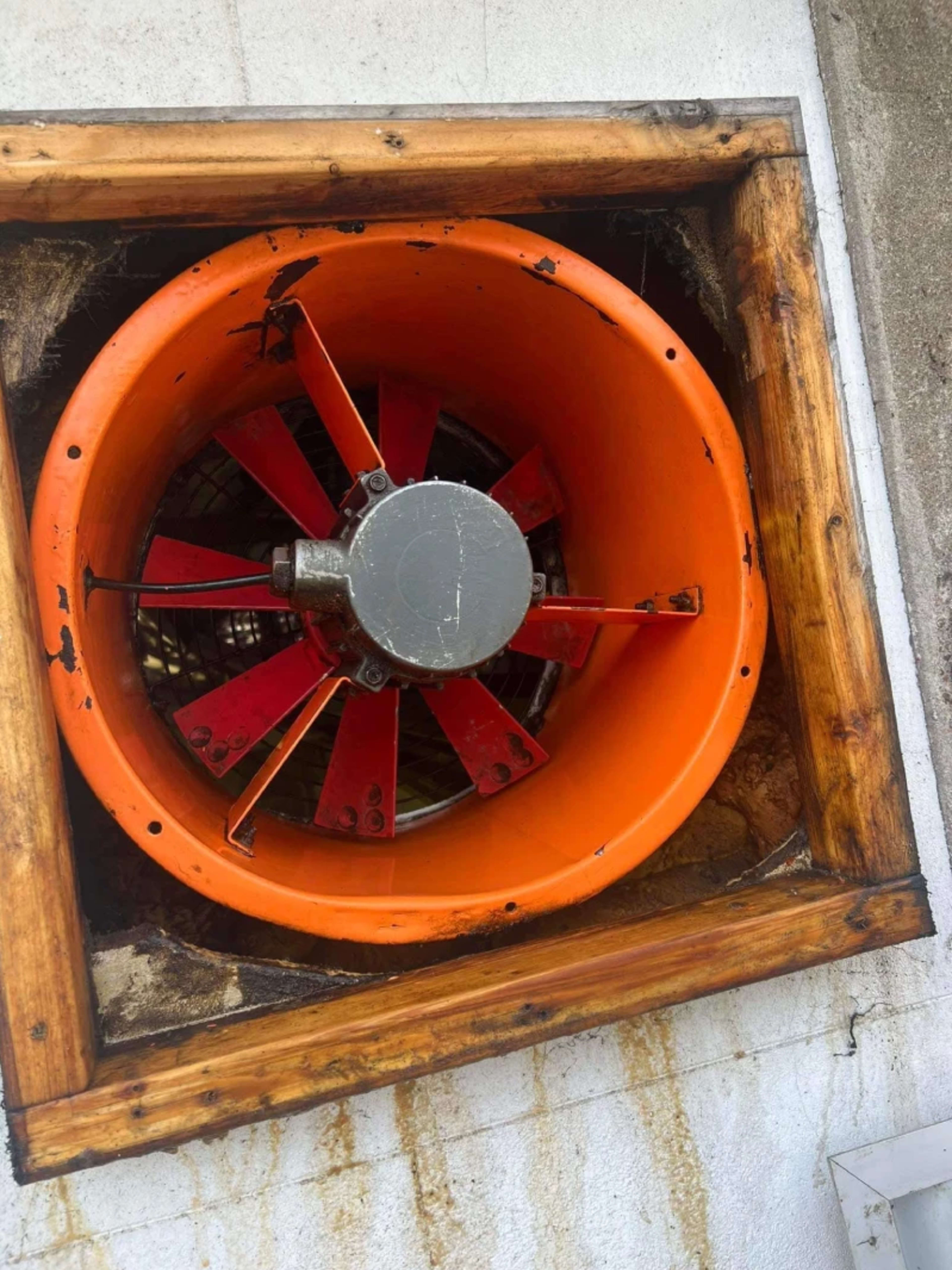 Clean fan wgg4pg — Duct Cleaning Tip Top Ltd