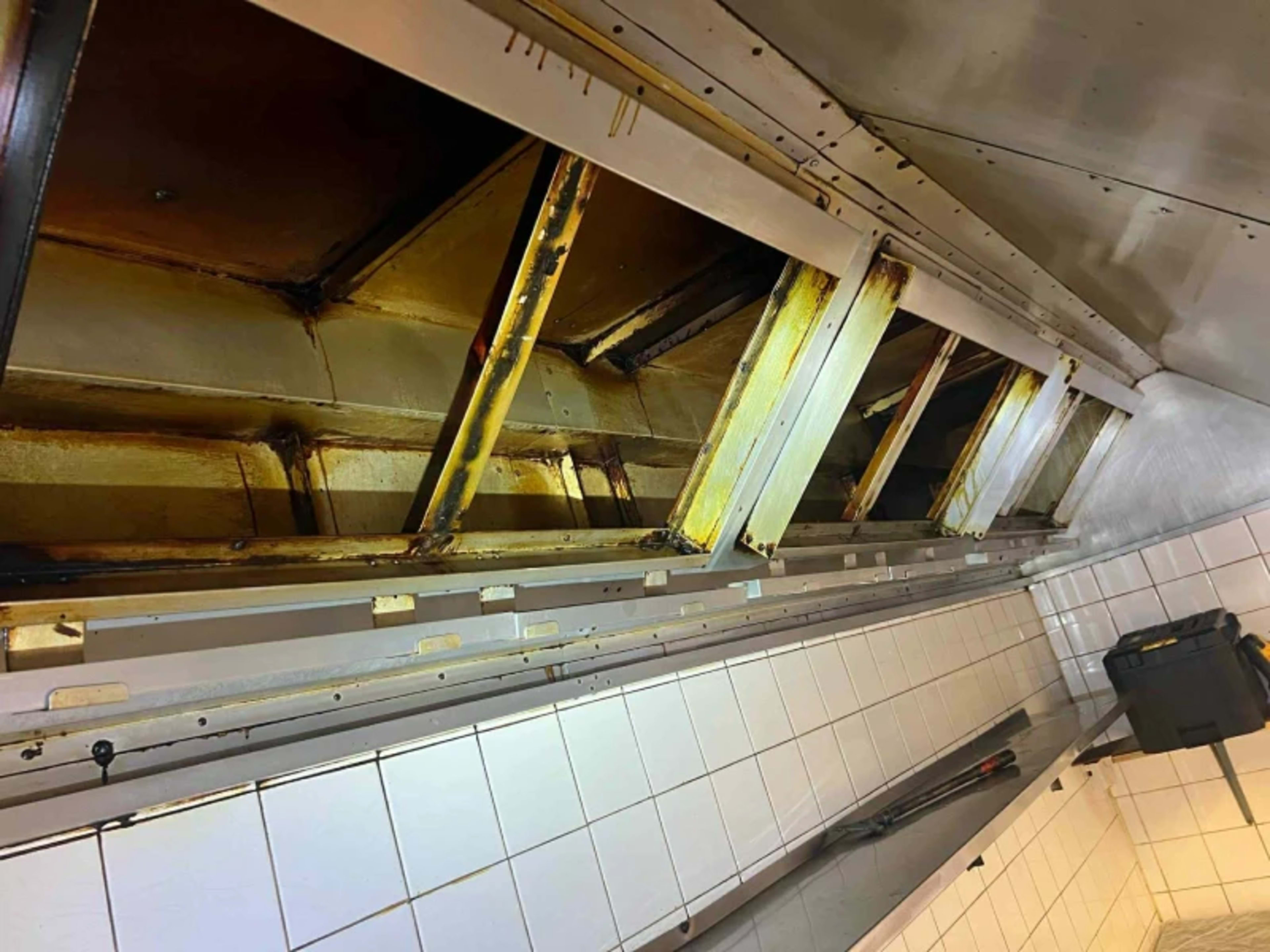 Conopy ourservice a6m9gp — Duct Cleaning Tip Top Ltd