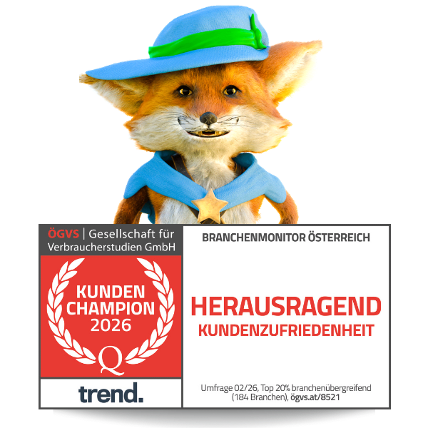 ALT-Tag: Eine Auszeichnungsgrafik. Oben ist ein animierter Charakter mit orangefarbenem Fell, einer blauen Mütze, einer blauen Umhänge mit einem goldenen Stern abgebildet. Darunter steht eine Plakette mit dem Logo der ÖGVS - Gesellschaft für Verbraucherstudien GmbH, dem Text „KUNDEN CHAMPION 2026“ in Weiß auf rotem Grund und umgeben von Lorbeerkränzen. Nebenan steht „HERAUSRAGEND KUNDENZUFRIEDENHEIT“ auf weißem Hintergrund. Weitere Informationen über die Umfrage werden klein darunter angezeigt.