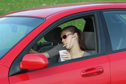 Ablenkung beim Autofahren