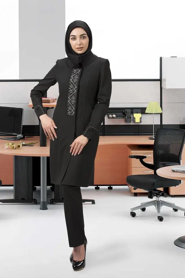 خرید مانتو شلوار اداری اطلس | دوخت حرفه‌ای و پارچه باکیفیت
