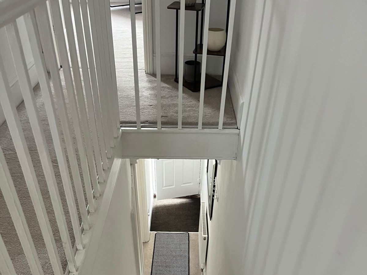 Clean hallway and entrance presentation