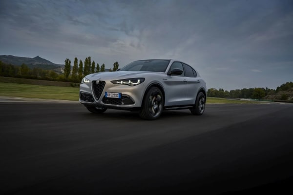 Alfa Romeo Stelvio - Slika 1