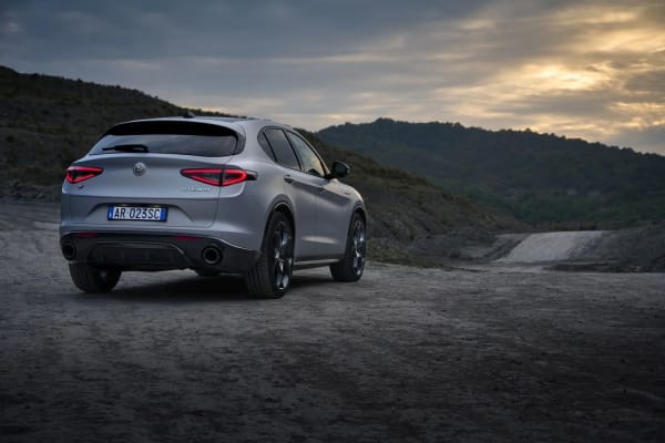 Alfa Romeo Stelvio - Slika 2